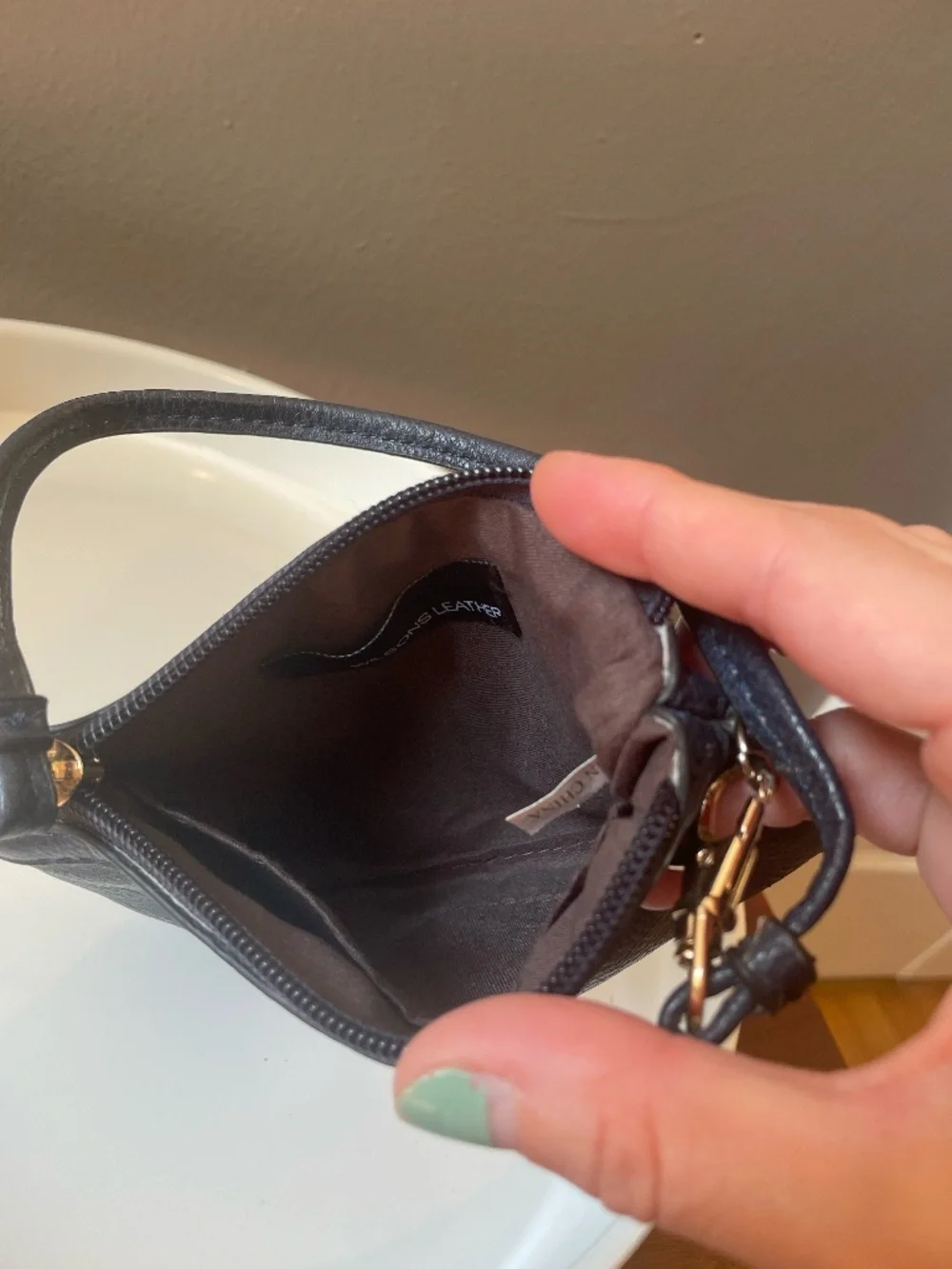 Wilsons Leather navy wristlet